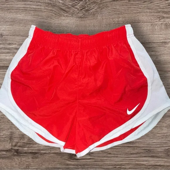 Nike Women’s Red & Pink Athletic Running Shorts Duo - Picture 8 of 12